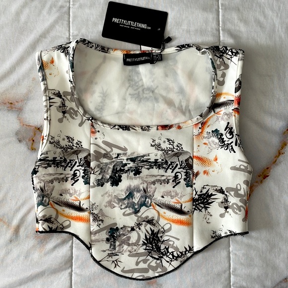 PrettyLittleThing Tops - Pretty Little Thing Crop Top NWT